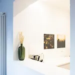 Cris House Apartment *