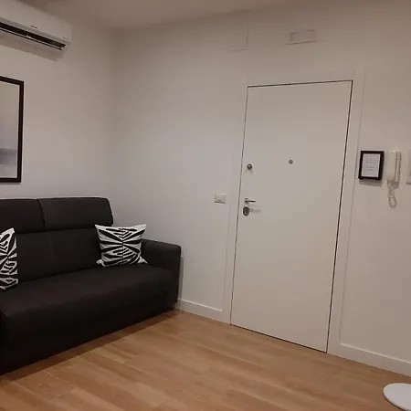 Cris House Bari