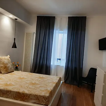 Апартаменты Cris House *