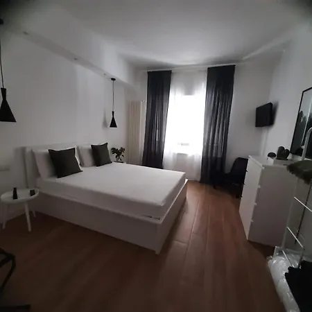 Апартаменты Cris House