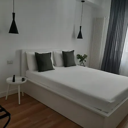 Cris House Бари
